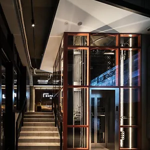 Bespoke Shinjuku Tōkyō